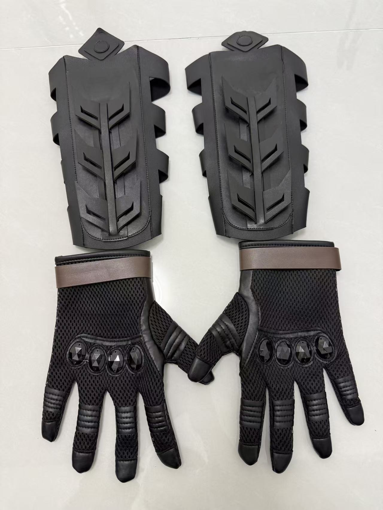 Adult Bruce Cosplay Costume Gl - Men'S Fashion Gloves review and price