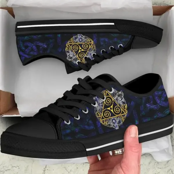 Celtic Triskelion with Daffodi - Men'S Fashion Today review and price
